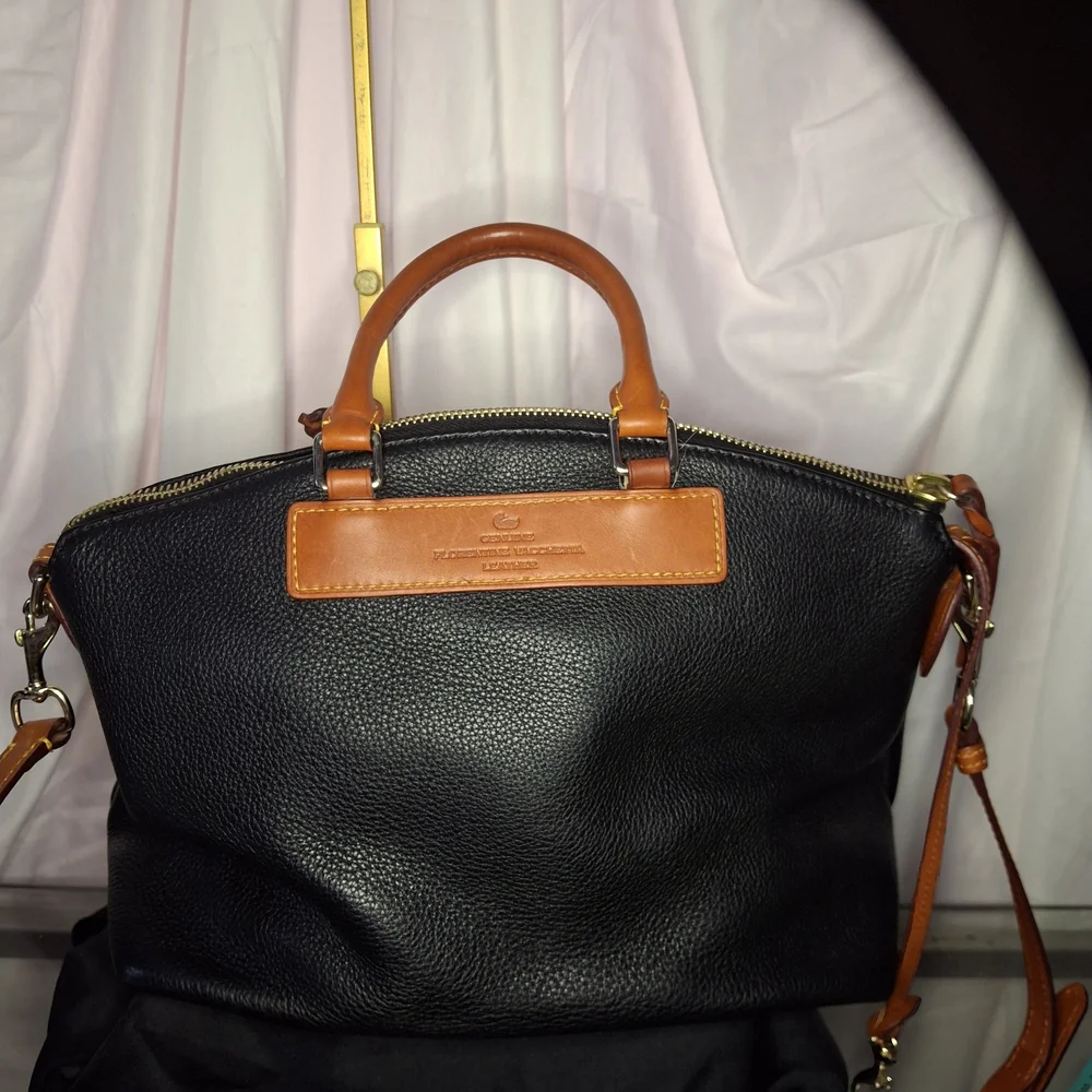 Vintage Dooney & Bourke Leather Black and Brown Hobo Bag - Picture 2 of 3